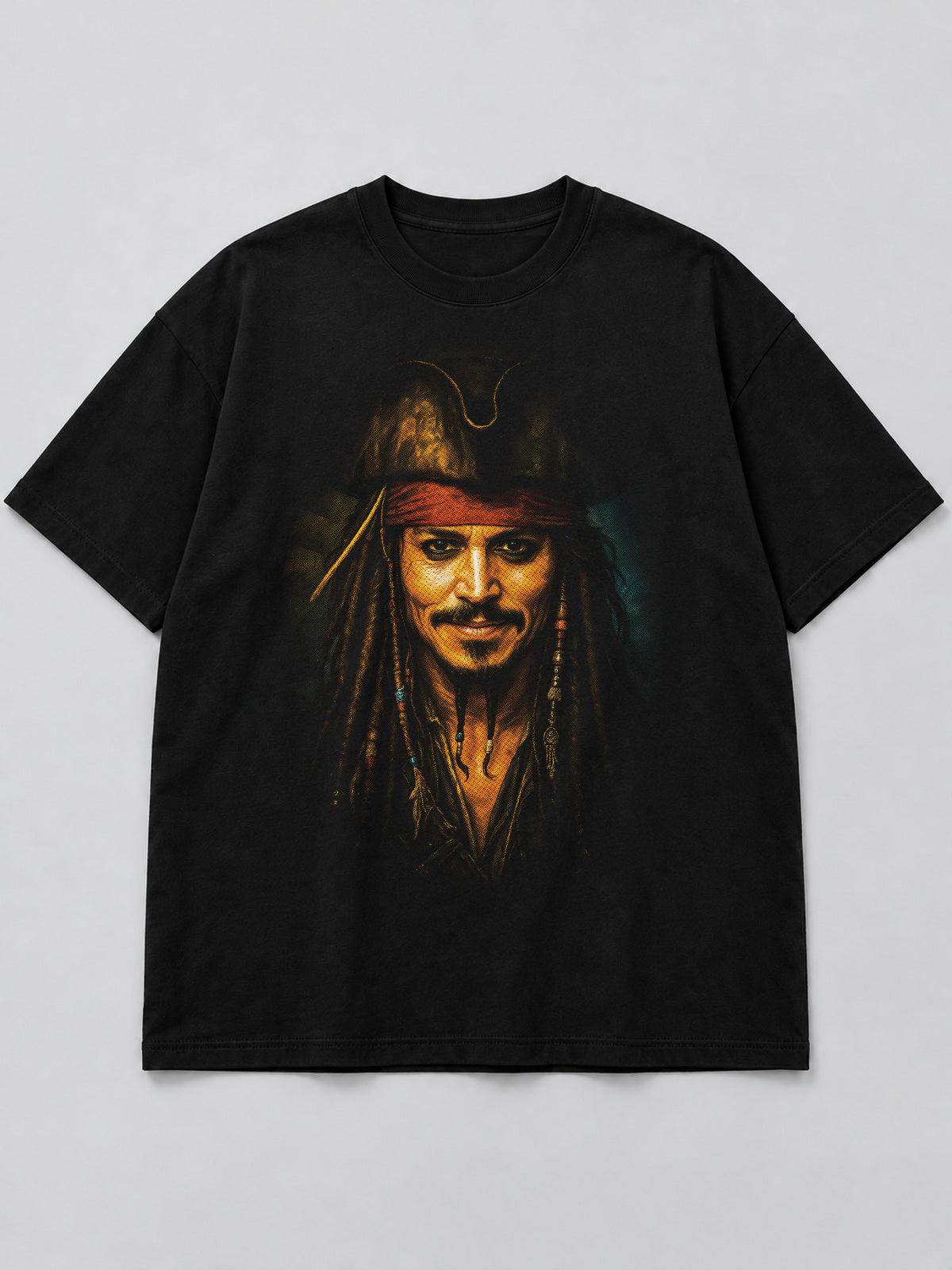 Polera Mischievous Pirate Portrait negra de corte amplio