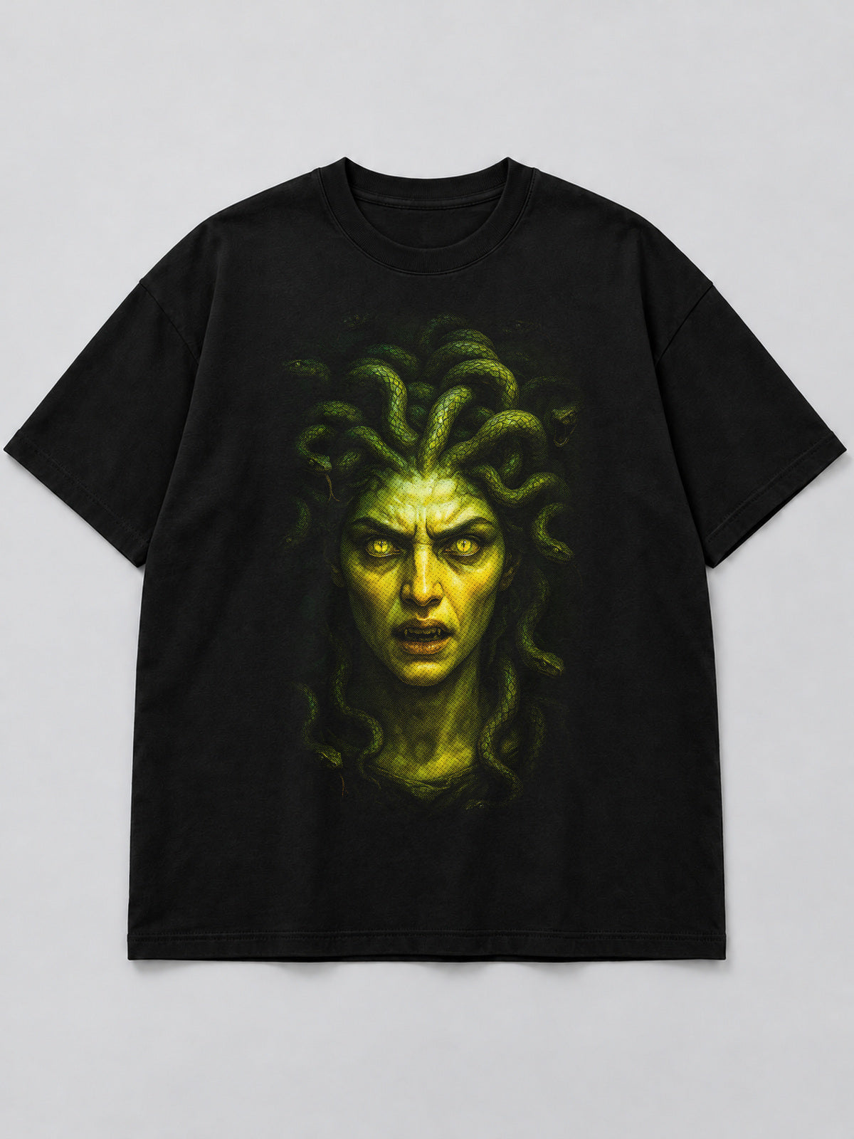 Polera Medusa's Gaze negra de corte amplio