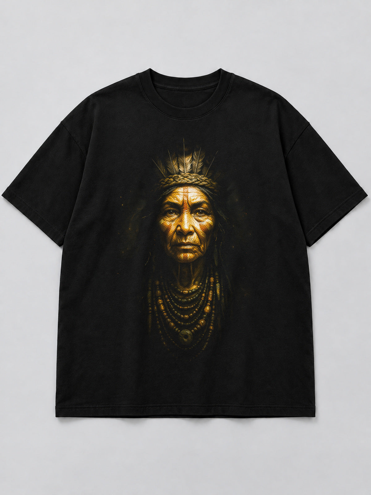 Polera Spirit Shaman Portrait negra de corte amplio