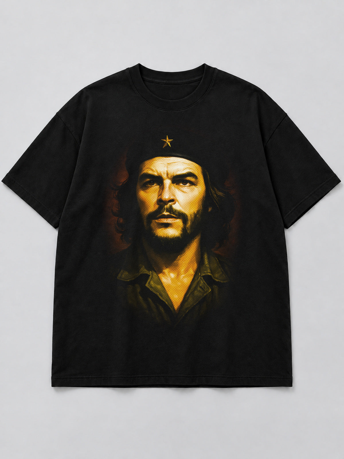 Polera Revolutionary Visionary Portrait negra de corte amplio
