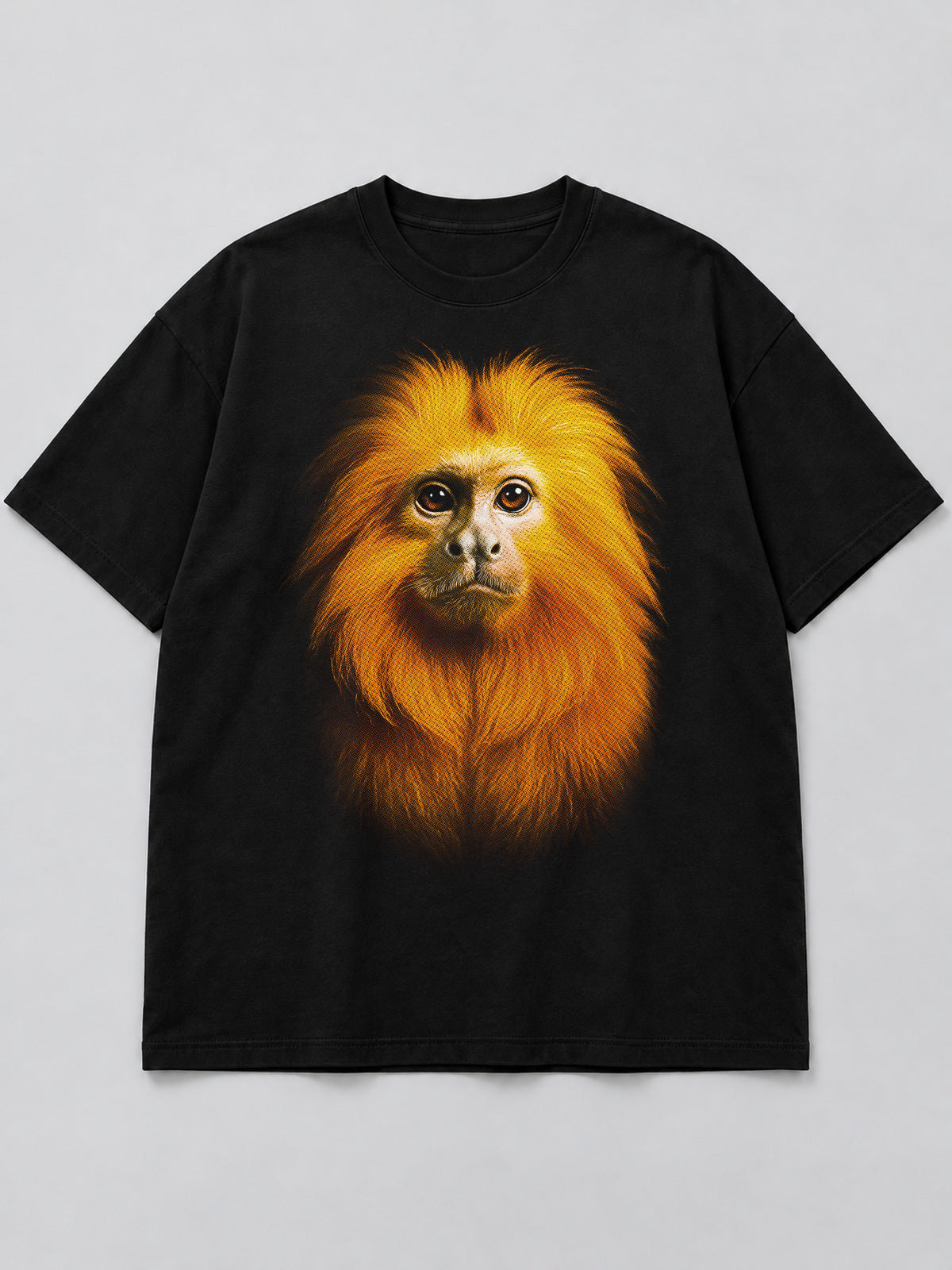 Polera Golden Lion Majesty negra de corte amplio
