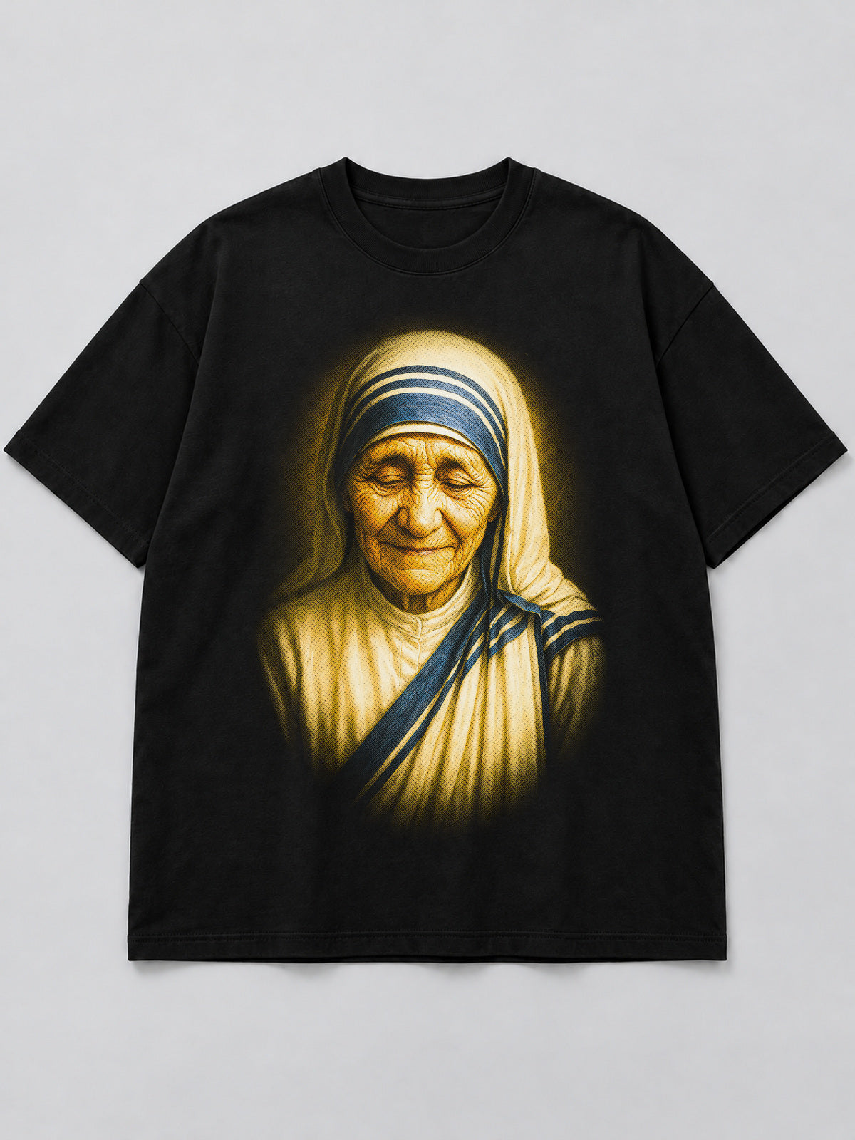 Polera Serene Compassion negra de corte amplio