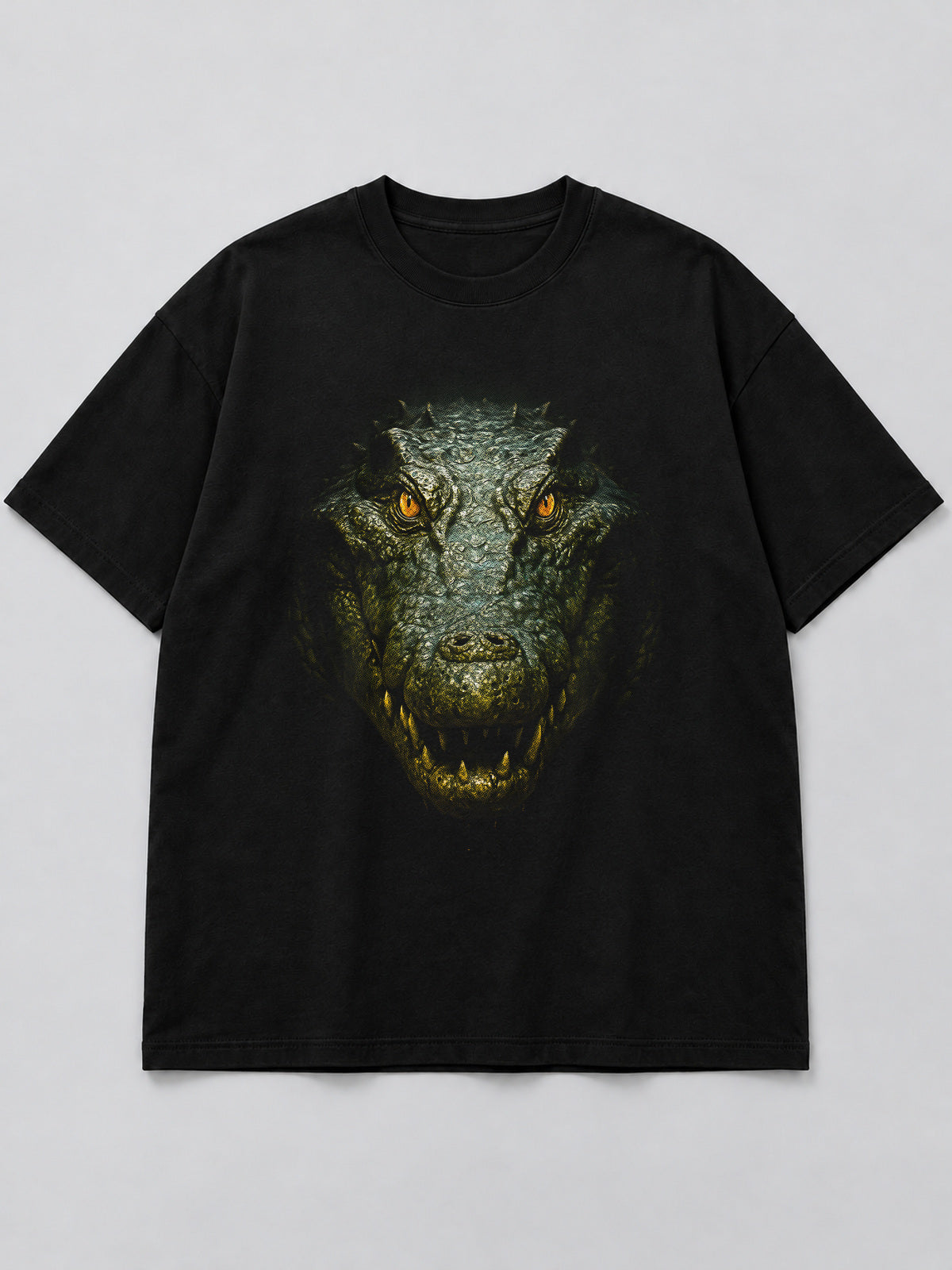 Polera Fierce Crocodile Portrait negra de corte amplio