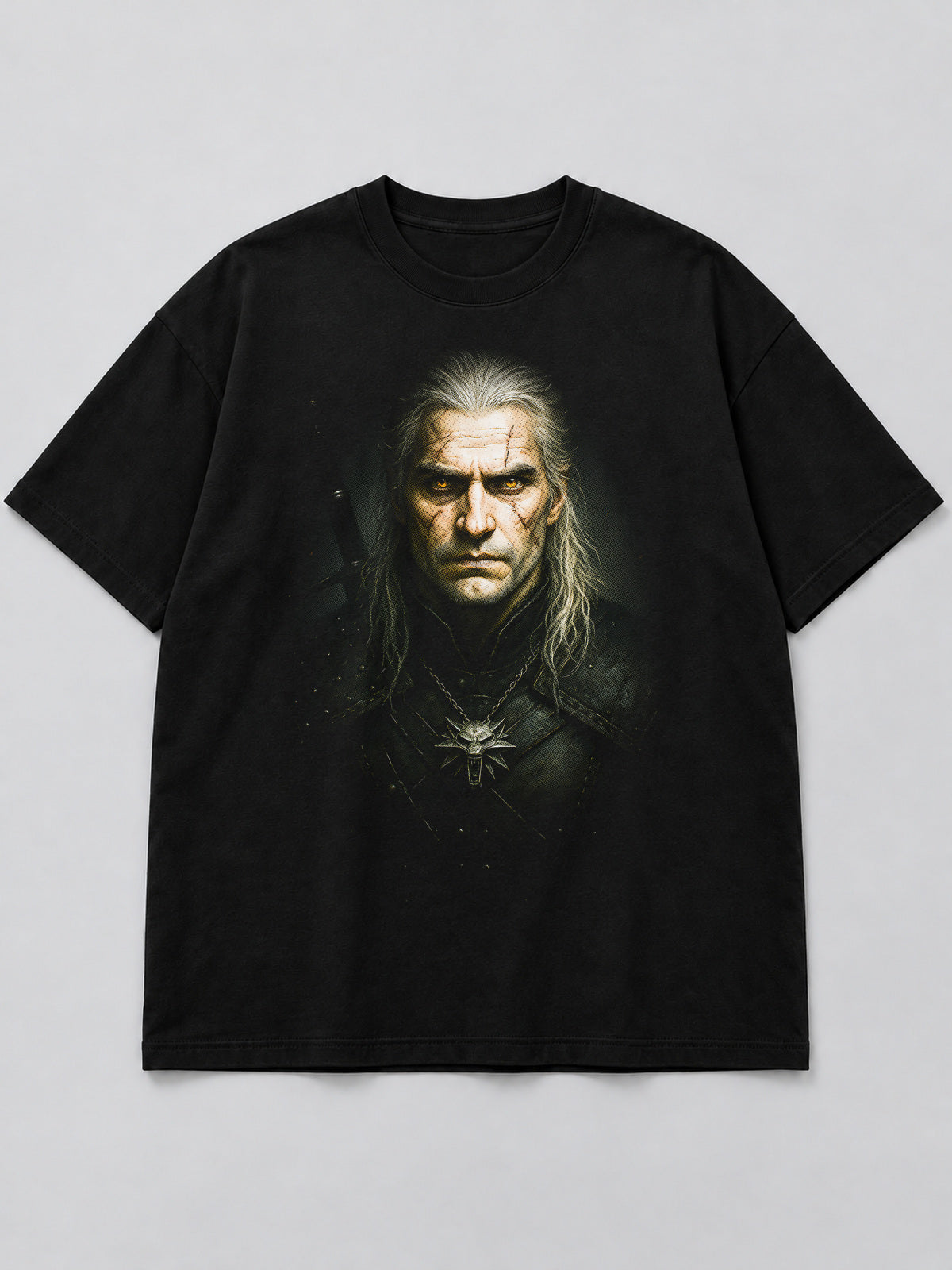 Polera Mythic Monster Hunter negra de corte amplio
