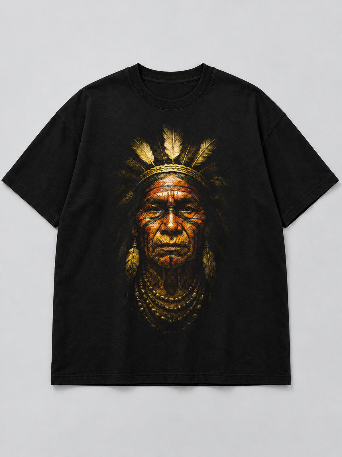Polera Indigenous Wisdom Portrait negra de corte amplio