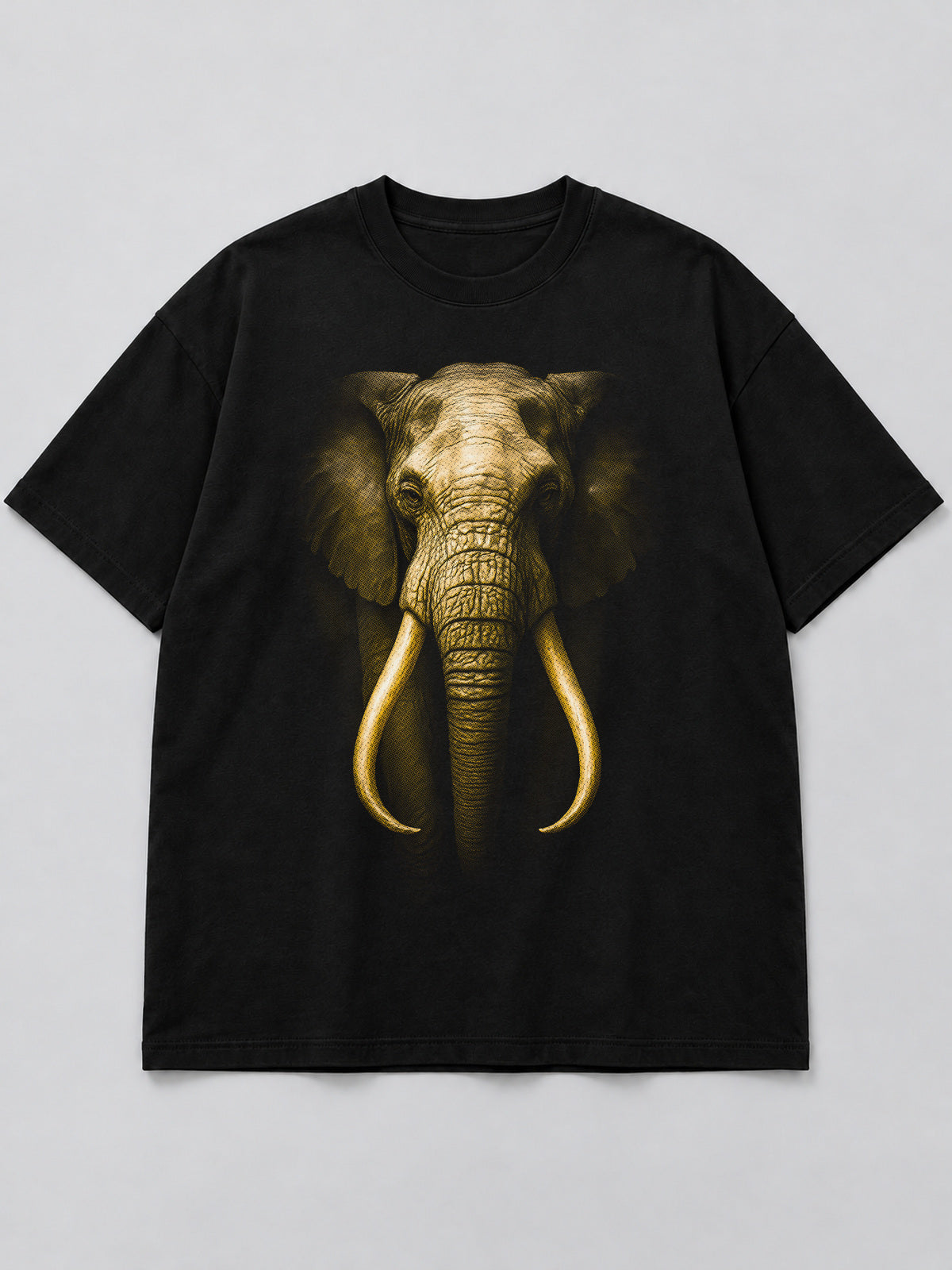 Polera Majestic Elephant Portrait negra de corte amplio