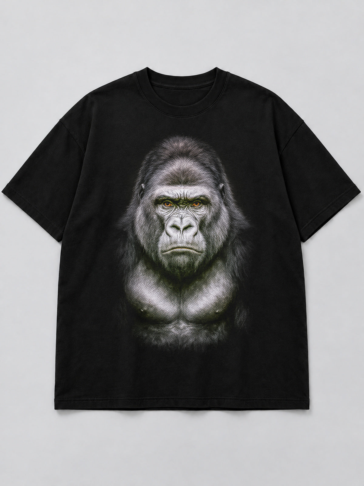Polera Gorilla Majesty negra de corte amplio