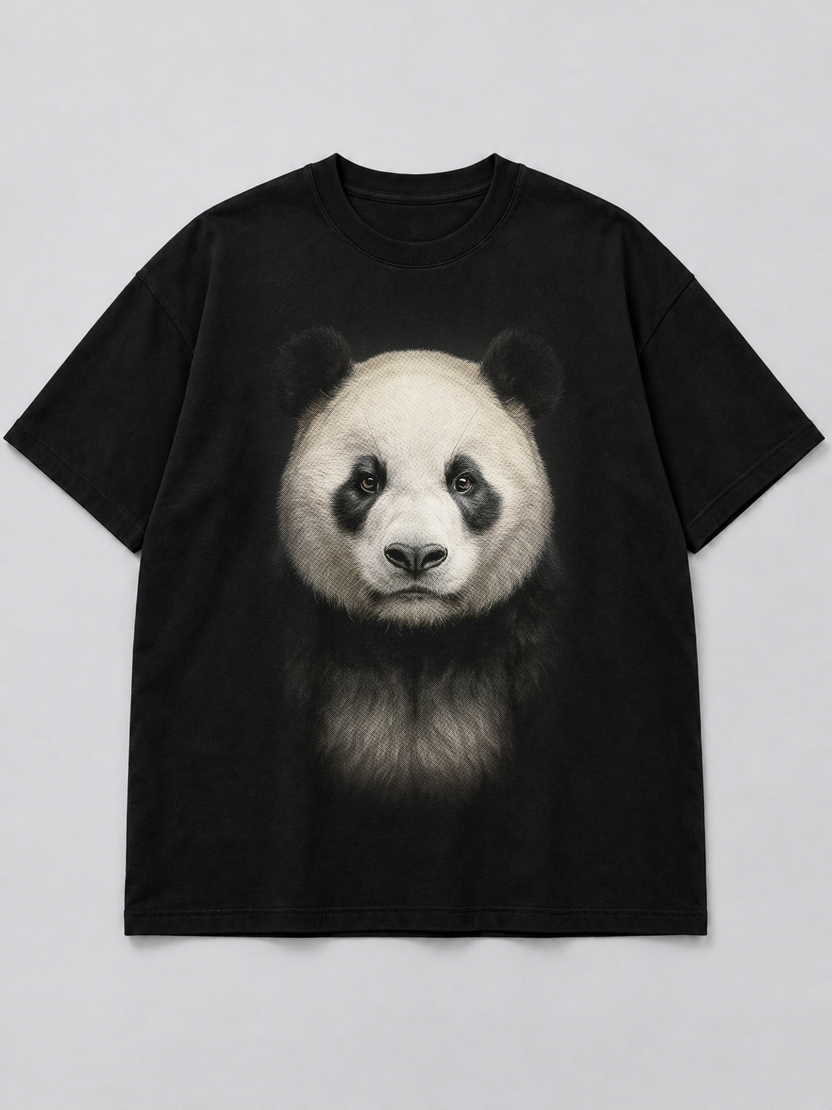 Polera Majestic Panda Portrait negra de corte amplio